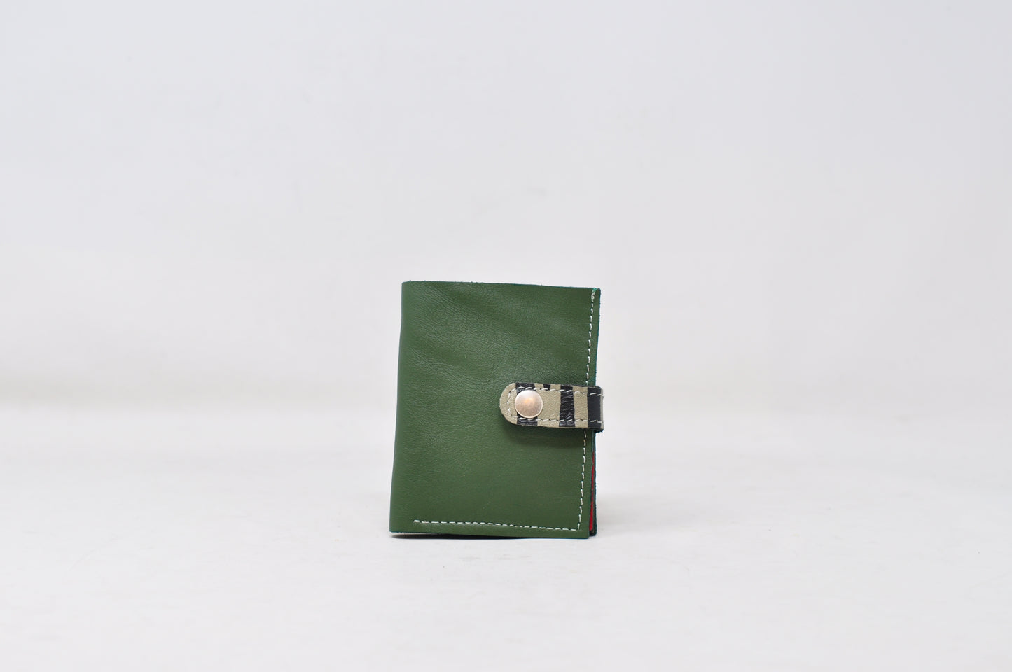 Pantone small