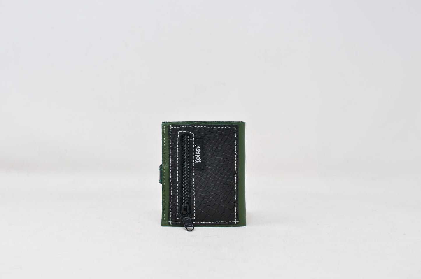 Pantone small