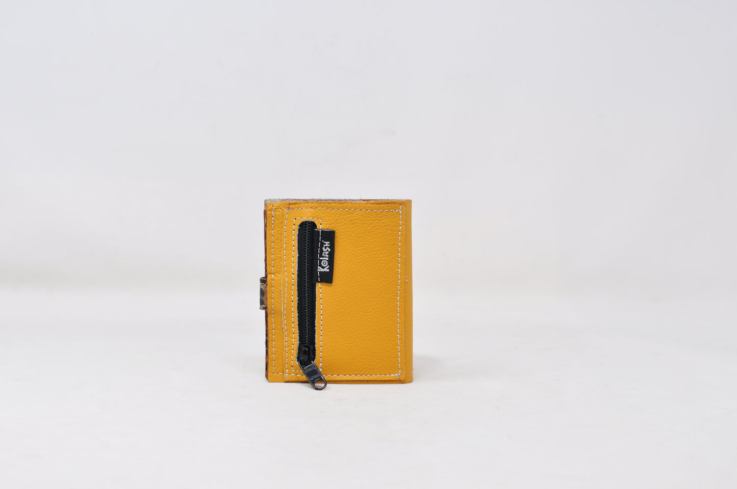Pantone small