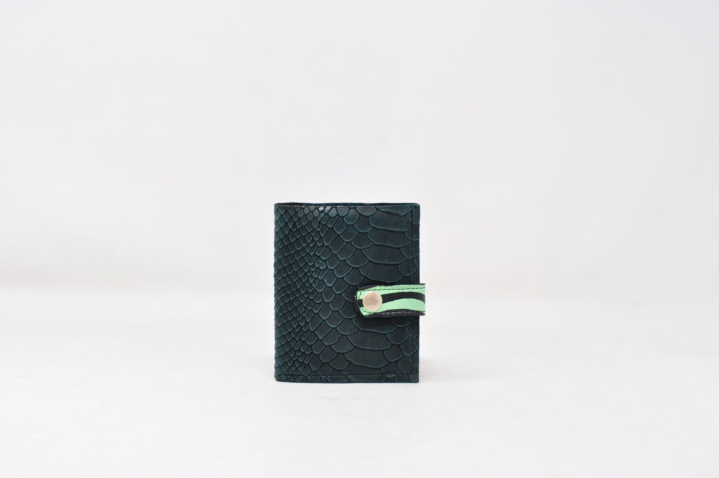 Pantone small
